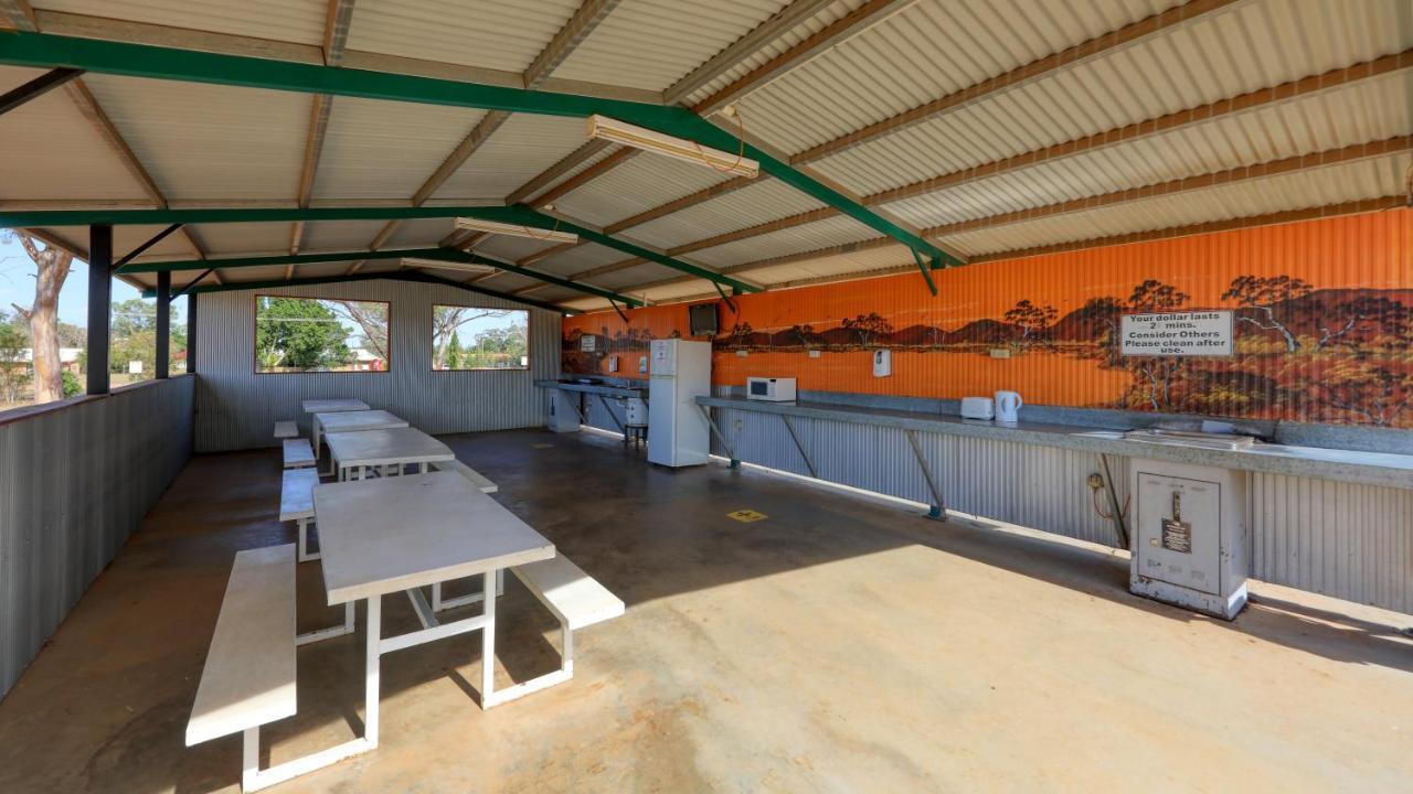 Cobar Caravan Park Luaran gambar